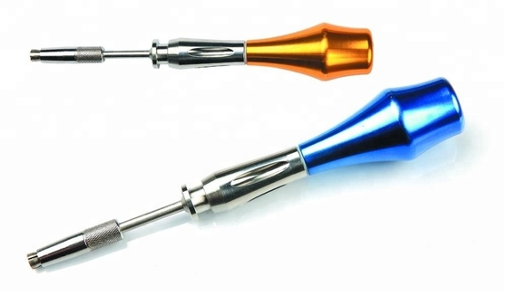 Titanium paduan alat ortodontik pegangan gigi dari sekrup mini